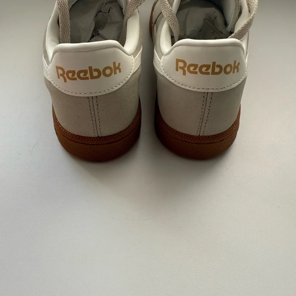 Reebok Classic Beige Sneakers - Picture 4 of 7